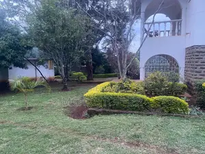Maisonette ya Vyumba 4 na Sq. za Wafanyakazi Hardy, Karen