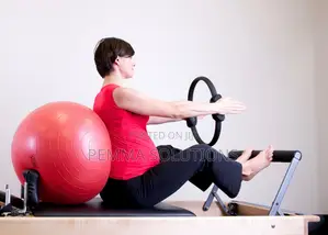Mpira wa Gym Yoga wa 75cm Wenye Miiba na Resistance Bands