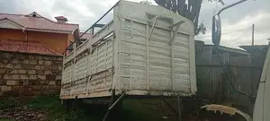 Bodi ya Trela ya Mizigo Isuzu FSR 33