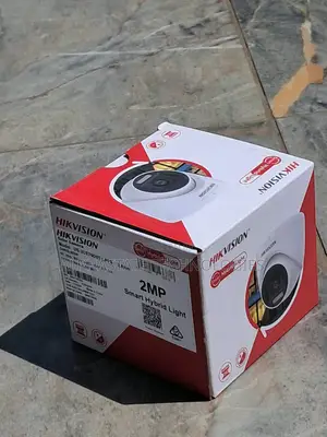 Hikvision 2MP Dome CCTV Camera na Smart Hybrid Light
