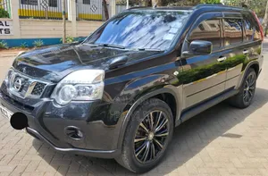 Nissan X-Trail NT31 2012 Nyeusi