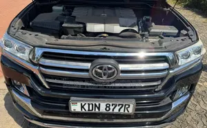 Toyota Land Cruiser 4.6 V8 ZX 2015 Nyeusi