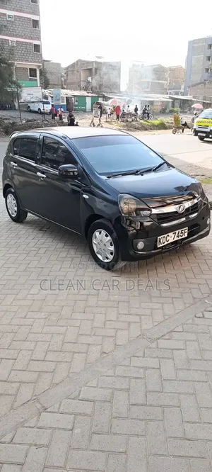 Daihatsu Mira 2014 Nyeusi