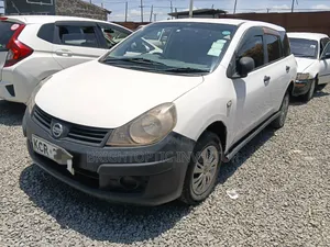 Nissan Advan 2011 Nyeupe