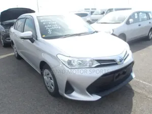 Toyota Axio 1.5 Hybrid 2WD 2019 Silver