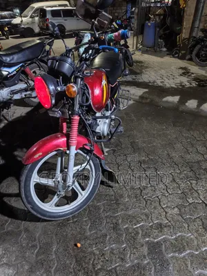 TVS HLX Plus ES 2020 Nyeusi