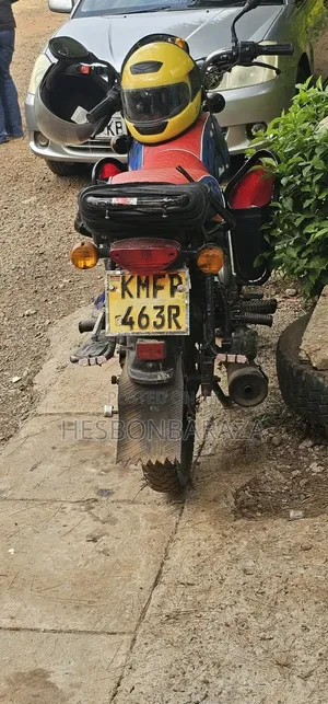 Bajaj Boxer 150 UG 2021 Nyeusi