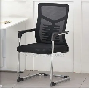 Kiti cha Kusubiri cha Boss Office Products Nyeusi cha Mesh