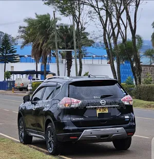 Nissan X-Trail 2015 Nyeupe