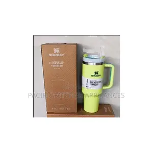 Stanley Tumbler ya Stainless Steel na Handle & Straw Lid