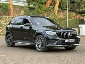 Mercedes-Benz GLC-Class 2019 Nyeusi