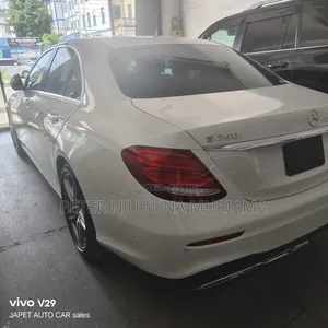 Mercedes-Benz E250 2018 Nyeupe