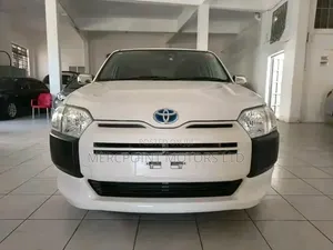 Toyota Probox 1.5 Hybrid GL 2020 - Nyeupe