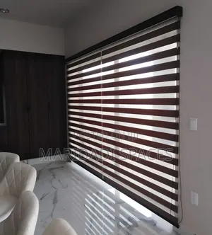 Zebra Blinds za Kisasa kwa Ofisi na Jikoni