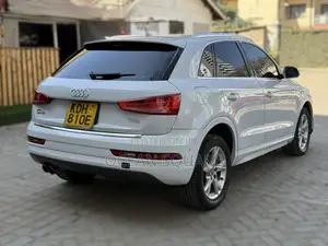 Audi Q3 2015 Nyeupe