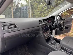 Volkswagen Golf 2019 White