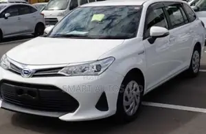 Toyota Corolla Fielder 1.5 Hybrid FWD 2019