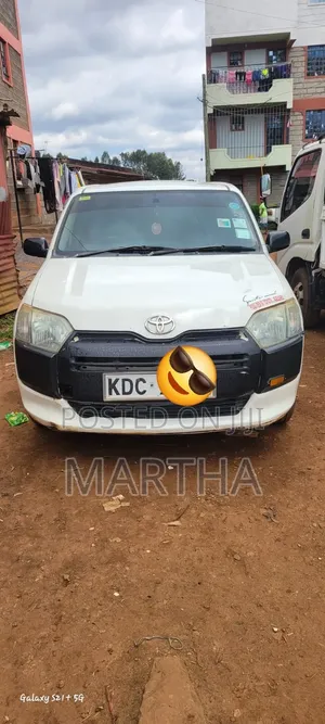 Toyota Probox 2015 Nyeupe