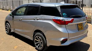 Honda Fit Shuttle 2017 Nyeupe
