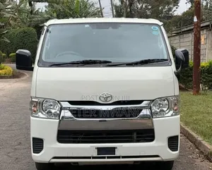 2020 Toyota HiAce 7L Diesel