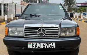 Mercedes-Benz W124 1989 Kijivu