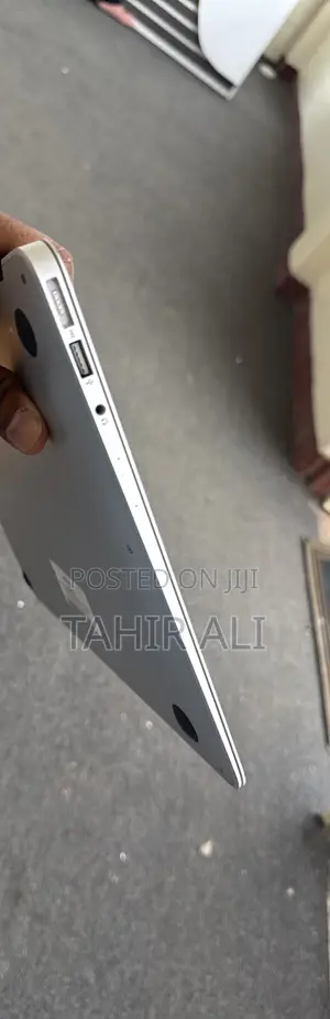 Apple MacBook Air 13" 2017 8GB RAM, 256GB SSD