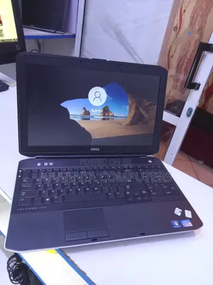 Laptop Dell Latitude E5530 - Intel Core i7, 8GB RAM, 320GB HDD