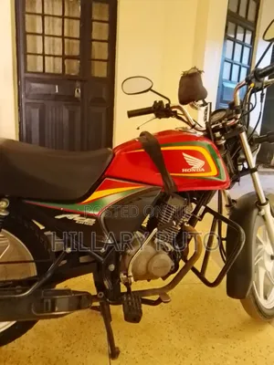 Honda CB 2024 Nyekundu