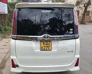 Toyota Noah WXB 2019