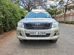 Toyota Hilux Double Cabin 2014