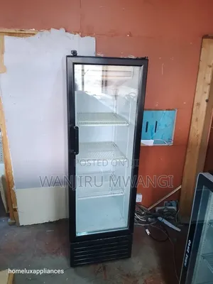 AHT Cooling Systems Fridge ya Kuonyesha - Imetumika