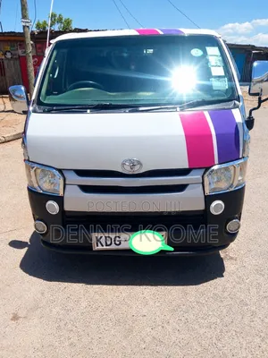 Toyota HiAce 2014 - Nyeupe