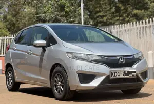 Honda Fit 2015 Nyeupe