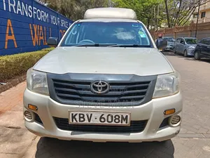 Toyota Hilux 2014 Double Cab Gold