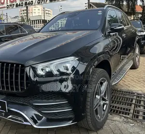 Mercedes-Benz GLE 450 4MATIC 2019 Nyeusi