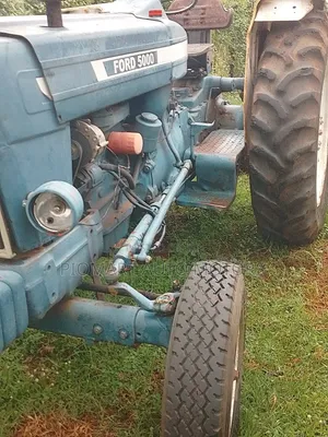 Tractor Ford 5000 - Iliyoagizwa