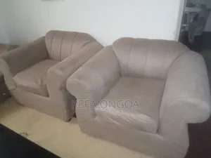 Sofa Set - Muundo wa Mbao Ngumu, Mito ya Fiber Yenye Msongamano Juu