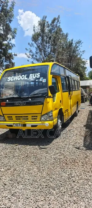 Isuzu NQR 2018 School Bus