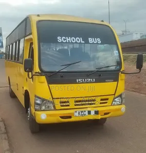 Isuzu NQR 2015 Basi la Shule