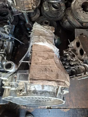 Injini ya Nusu ya Lori la Isuzu ELF 4.3 (4HL1)