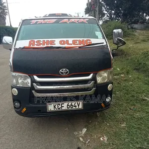 Toyota HiAce 2008 Dizeli Mwongozo