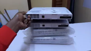 Epson PowerLite 1776W Widescreen Projector