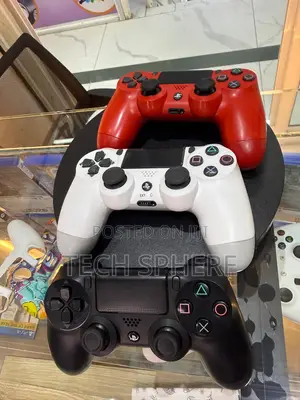Zilizotumika Kidogo PS4 Controllers