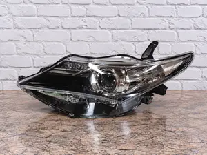 Depo Headlight ya Toyota Auris (2013-2014)