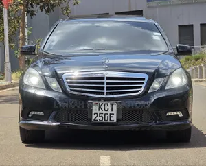 Mercedes-Benz E250 2011 Black