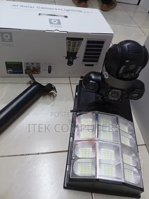 Kamera ya CCTV ya Solar 2-in-1 na 4G na Mwanga