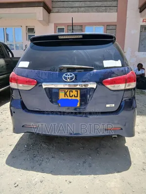 Toyota Wish 2009 Bluu