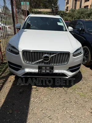 Volvo XC90 2018 Nyeupe