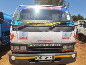 Mitsubishi FH KBR Lori la Maji Lita 10000