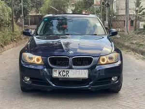 BMW 320i 2012 Blue